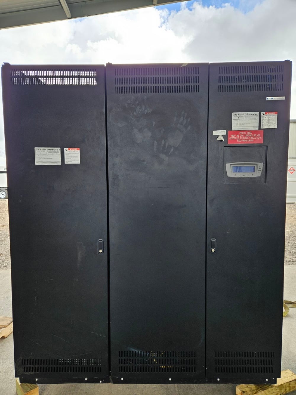 225 KVA Eaton #PDU-B/C, 400A, 3PH, 3 Wire, 480V Input / 208V Output / 3-Phase - Image 1