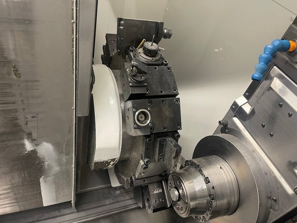 Okuma #LT-2000EX, dual turret lathe, OSP-P300LA Control, 6" chuck, 52mm bar, 8.27" turning diameter, 5.12" - Image 7