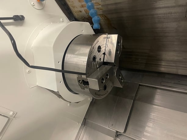 Okuma #LT-2000EX, dual turret lathe, OSP-P300LA Control, 6" chuck, 52mm bar, 8.27" turning diameter, 5.12" - Image 10