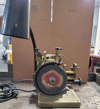 Darex #M1, drill sharpener, 1/16"-3/4" capacity, 6" x 1" wheel, bench mounted - Image 2