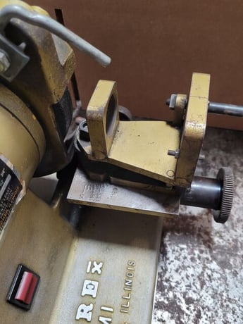 Darex #M1, drill sharpener, 1/16"-3/4" capacity, 6" x 1" wheel, bench mounted - Image 4