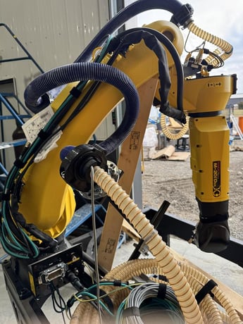 Fanuc, M-20iD/25, 6-Axis Articulated Robot, 25 kg payload, 72" reach, teach pendant, R-30iB Plus controller - Image 1