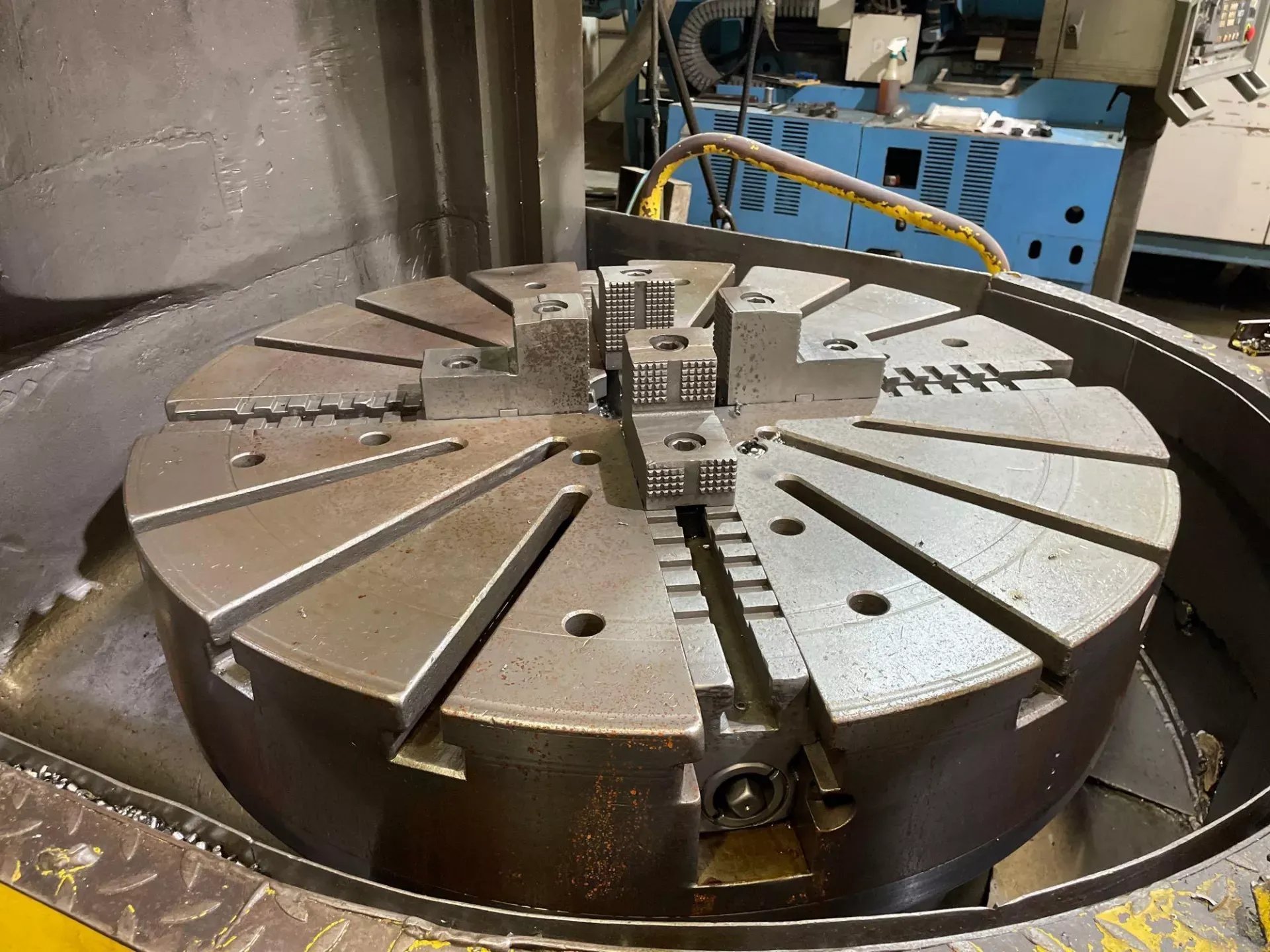 42" Bullard #36-Dyn-Au-Tape, CNC vertical turret lathe, 56" sw, 42" 4-jaw chuck, 5 turret, 50 HP, MPG - Image 7