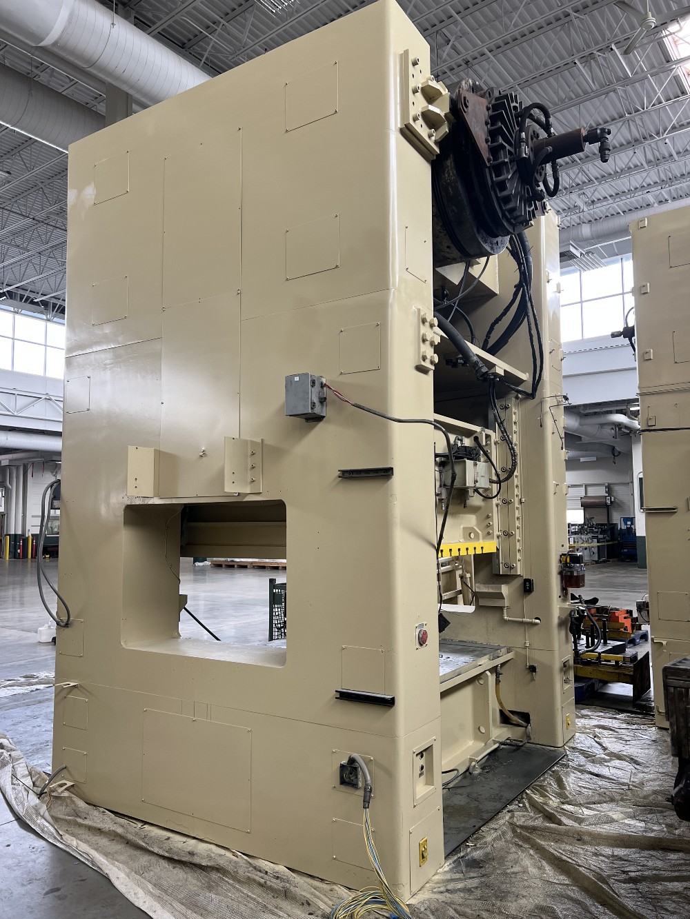 250 Ton, Stamtec #S2-250, straight side double crank press, 9.8" stroke, 22" die height, 5.9" adj., 20-50 - Image 2