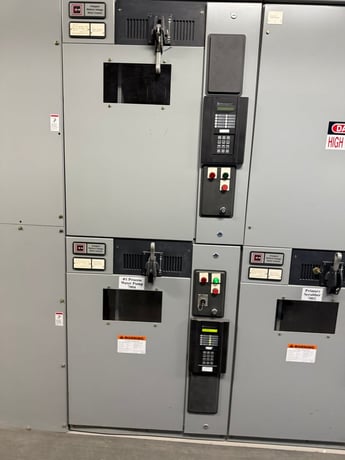1000 Amps Cutler-Hammer, Ampgard Switchgear, metal-enclosed lineup, 4160 Volt, 3PH, (4 available) - Image 2