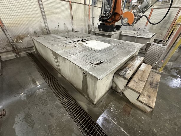 Baca Systems, Robo SawJet, robotic 6-Axis sawjet, 90" x 144" table, 16" saw, Kuka KR 210 robot, 2016 - Image 8