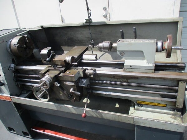 15" x 50" Clausing Colchester, Lathe, In/Mm, 2000 RPM, 9.5" swing over cross slide, 2000 RPM, 7.5 HP - Image 6