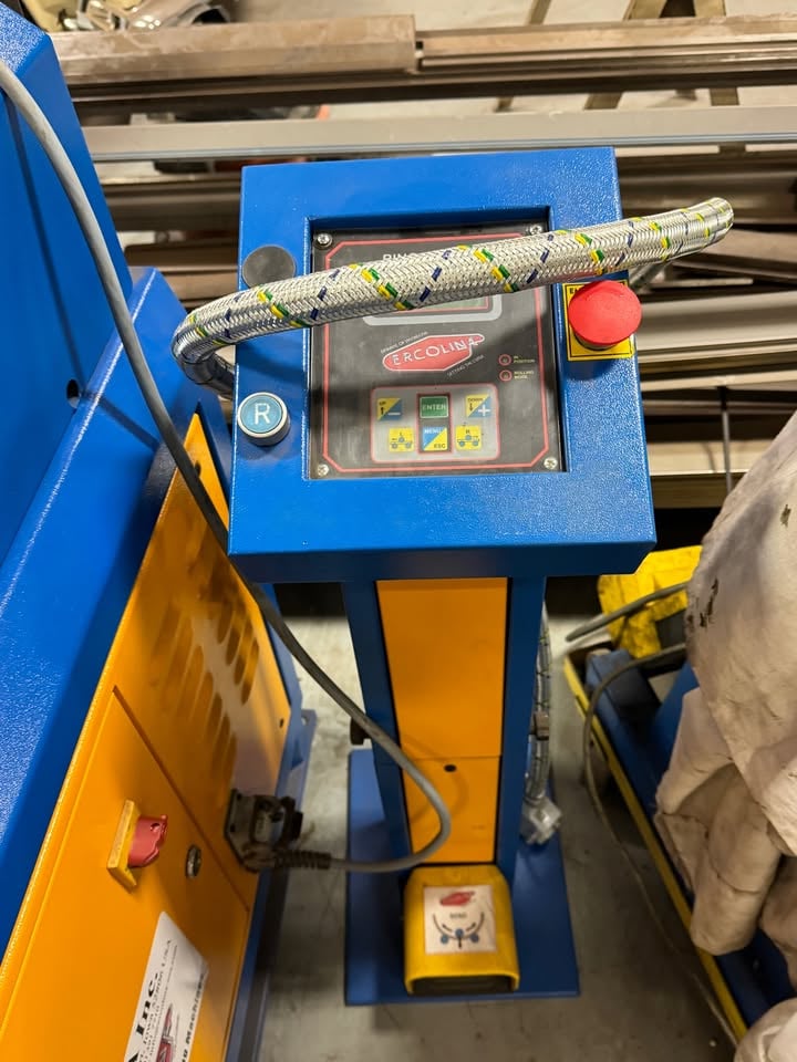 2-1/2" x 2-1/2" x 3/8" Ercolina #CE60H3, Angle Roll Bending Machine, pedestal NC Control - Image 2