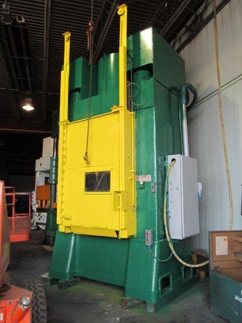 1000 Ton, Southwark, 46" x 55" bed, 32" stroke, 56" daylight, 48" x 42" bolster area, 125 HP, under power - Image 1
