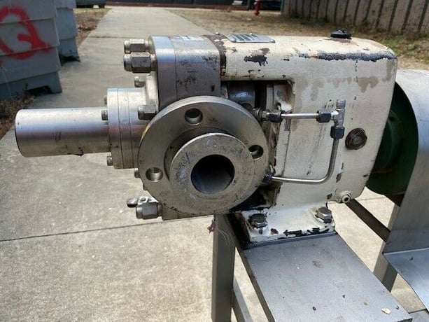 80 psig, APV Crepaco #M-3L/052/5.5 pump, 7.5 HP Reliance motor - Image 6