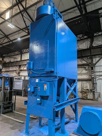 Dust Hog #SBD12-3, 12-Cartridge Dust Collector, 25 HP blower, 460 Volt, 3PH, 1999 - Image 3