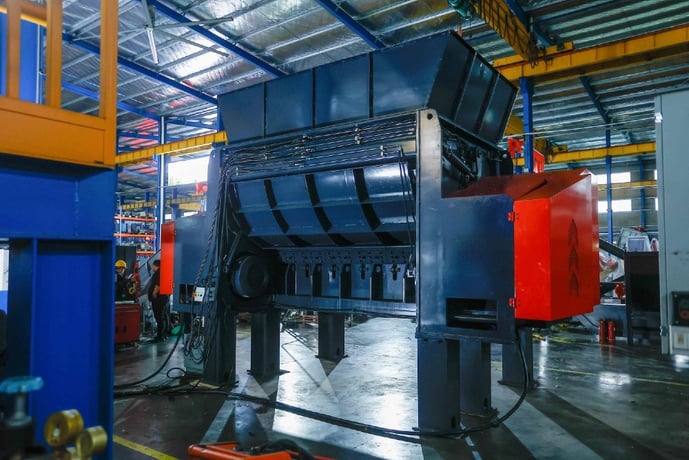 Enerpat #MSA-H3000, Heavy-Duty Hydraulic Single Shaft Shredder, (2) 238 HP motors, 118" shredding chamber - Image 3