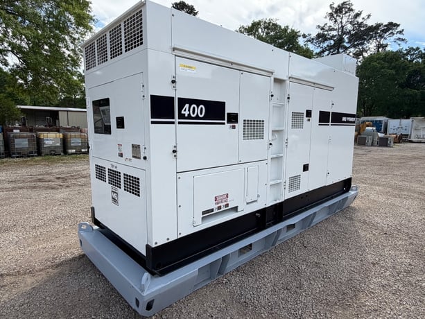 Multiquip Whisperwatt #DCA400SSI4F, 240/480 Volts diesel generator 6698 hours 400 KVA - Image 1