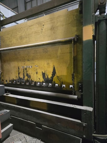 Custom, Hydraulic Guillotine Rubber Bale Cutter, 86" blade width, 60" daylight under blade, 25 HP, 460 Volt - Image 3