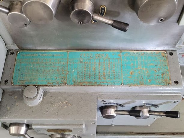 22" x 60" Yam #1500H, heavy duty geared engine lathe, 10" 4-jaw chuck, 2.3" bore, 10 HP, 1500 RPM, tailstock - Image 7