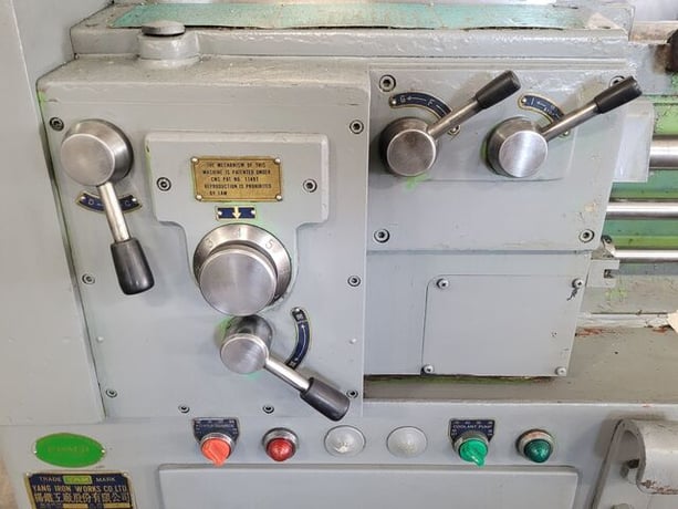 22" x 60" Yam #1500H, heavy duty geared engine lathe, 10" 4-jaw chuck, 2.3" bore, 10 HP, 1500 RPM, tailstock - Image 8