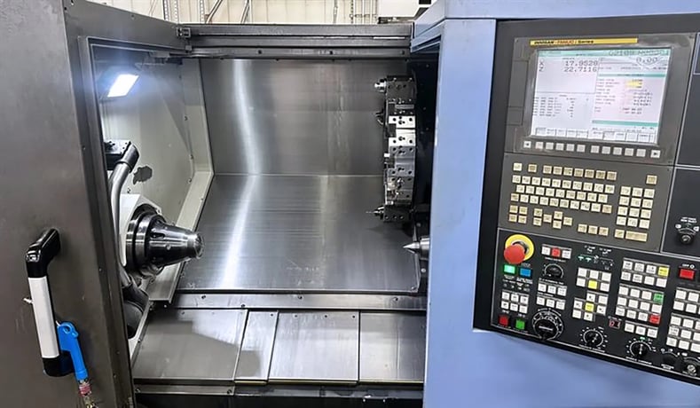 Daewoo Doosan #Puma-GT-2600, CNC lathe, 24.8" swing, 10" chuck, 3-jaw, 3.2" bar, 33.2" centers, 18.1" dia. - Image 1