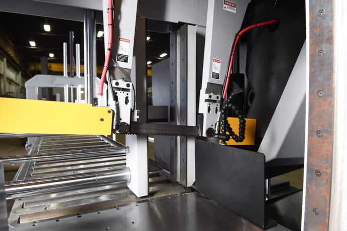 24" x 28" Hydmech #H-28A-120, Automatic Horizontal Long Bar Feed Band Saw, 2" x 300" Blade, 120" Bar Feed - Image 3