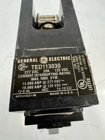 General Electric Molded Case Circuit Breaker TED113030 277 VAC / 125 VDC - Image 2