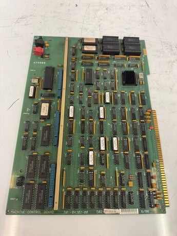 Giddings & Lewis Machine Control Board 501-04302-00 - Image 1