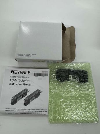 Keyence Digital Fiber Optic Sensor Amplifier FS-N11CP 12 to 24 VDC - Image 1