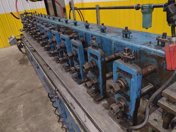 14 Stand, Tishken #14-MW-2, rollformer, 8" roll space, 2" arbor diameter, 20 HP, R to L, coolant pump - Image 7