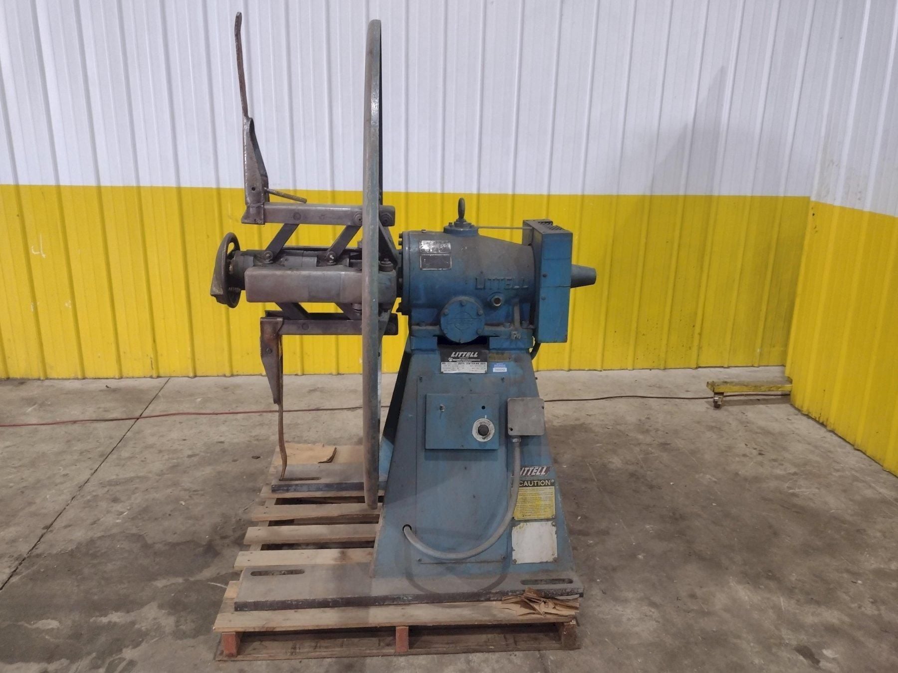 4000 lb. Littell #40-12, pull off coil reel uncoiler with electric brake, 12" width, 60" outside dimensions - Image 1