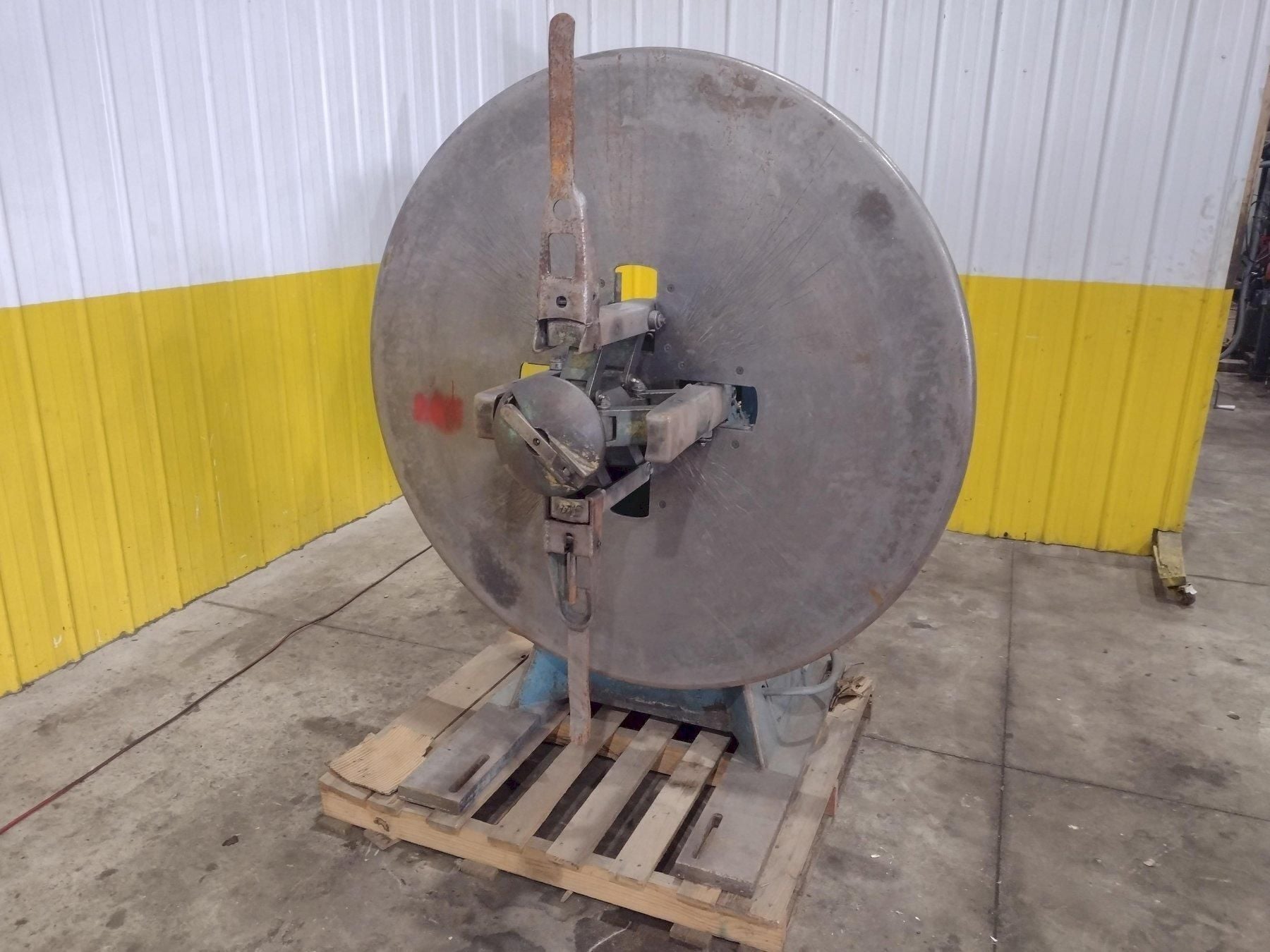 4000 lb. Littell #40-12, pull off coil reel uncoiler with electric brake, 12" width, 60" outside dimensions - Image 2