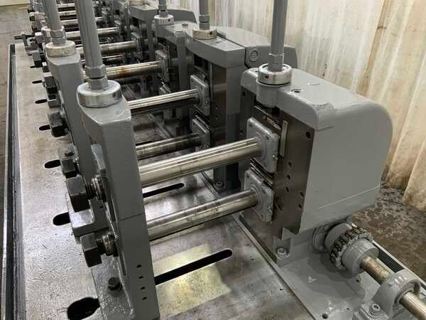 8 Stand, Yoder #M2, rollformer, 2" shaft diameter, 15" nominal roll space, coolant base, controls, 20 HP - Image 5