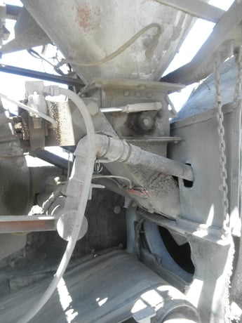 Rotary tumble mixer, spirals, Carbon Steel, hopper feed, 80" x 150" - Image 9