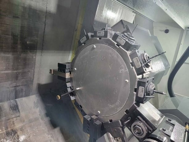 Haas #DS-30Y, CNC Lathe, 31.8" Swing, 23" Machining length, 8" Chuck, 2" Bar, 18" Turning diameter, 30 HP - Image 4