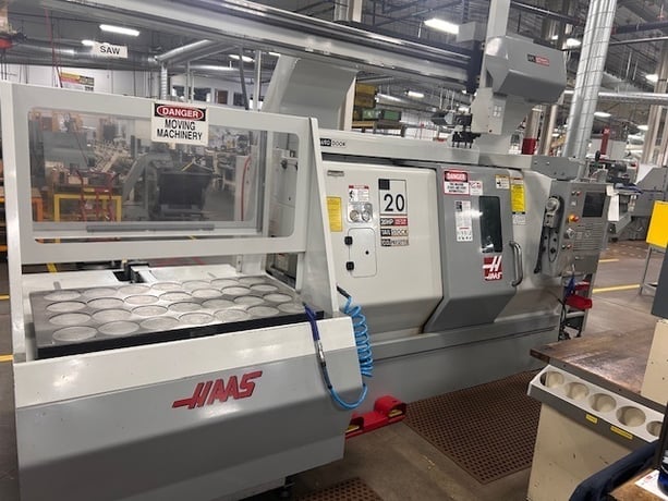 Haas #SL-20, CNC Lathe, 2-Axis, 23" Swing, 24" Machining length, 8" Chuck, 2" Bar, 10.3" Turning diameter, 20 - Image 1