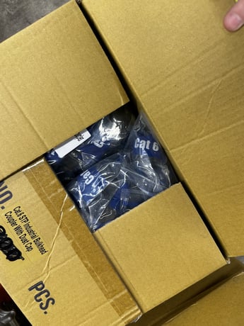 Cat6 RJ45, Shielded Industrial Panelmount Bulkhead Coupler with Dust Cap / CAT6-C-STP-04 - Image 1