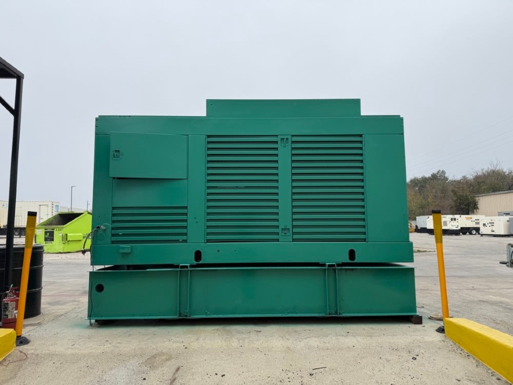 200 KW Cummins Onan #200DFBC, generator set, 244/480 Volts - Image 2