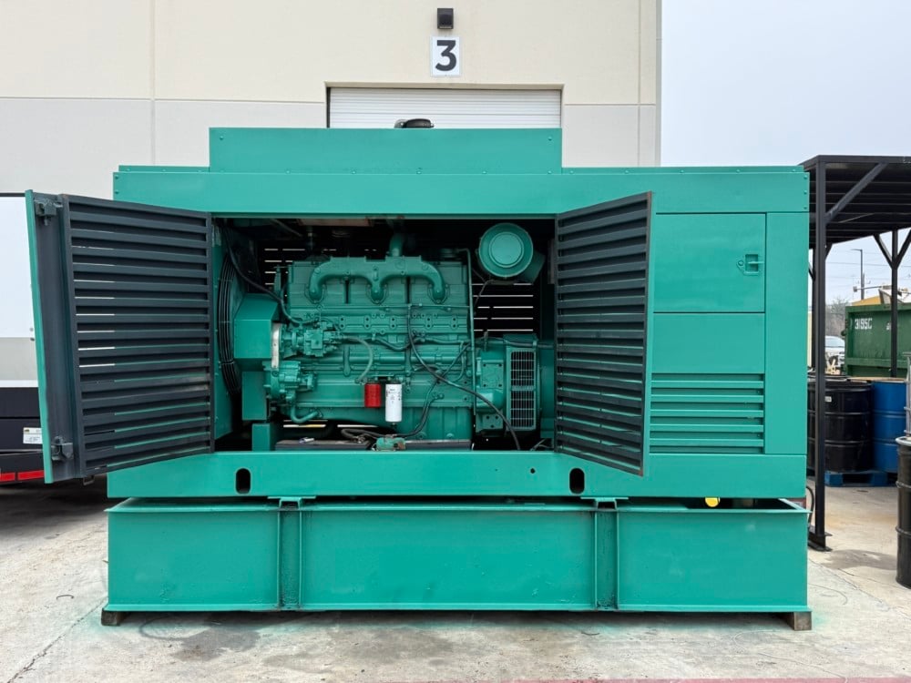 200 KW Cummins Onan #200DFBC, generator set, 244/480 Volts - Image 3