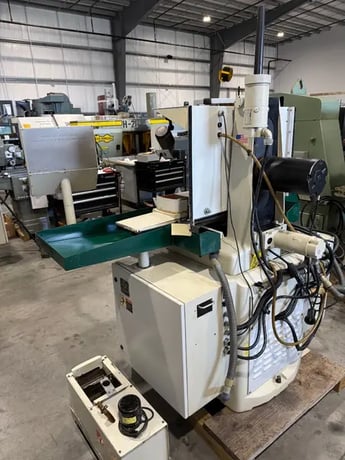 6" x 18" Harig Bridgeport #618-EZ-Surf, CNC horizontal surface grinder, 2.5 HP, 8" x .5" wheel - Image 5