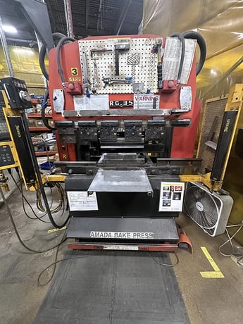 38 Ton, Amada #RG-35S, 4.1'OA, 40.2" between housing, 3.94" stroke, 7.88" throat, 14.58" open, 3-Axis, NC9 - Image 1