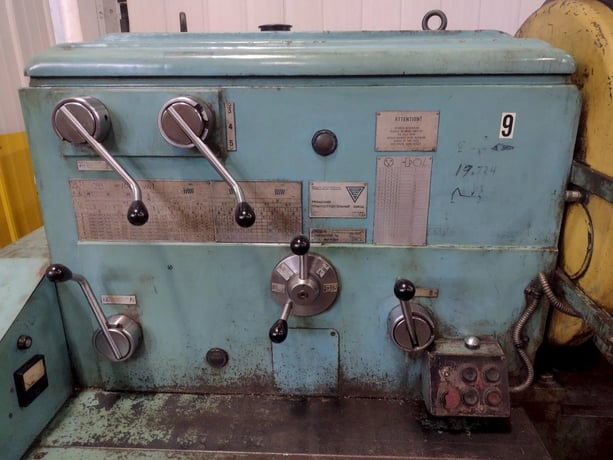 42" x 120" Ryazan #1H65, Engine Lathe, 4.5" Hole diameter, 39" 4-jaw chuck, 16" Steady rest, 30 HP, 500 RPM - Image 5