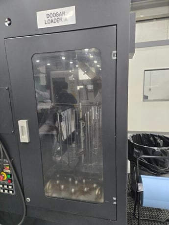Daewoo Doosan #Lynx-220GL, CNC Lathe, 20.1" Swing, 12.6" Centers, 12.7" Machining length, 6" Chuck, 12.6" - Image 4