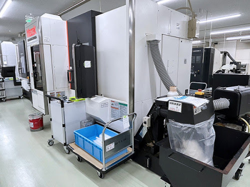 Mazak #Integrex-J200, CNC Lathe, 20.9" Swing, 19.7" Machining length, 8" Chuck, 2.6" Bar, 19.7" Turning - Image 4