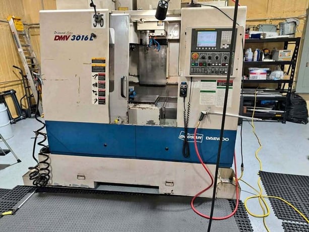 Daewoo Doosan #DMV-3016L, Vertical Machining Center, 30" X, 16" Y, 20" Z, 16.9" x 36.2" Table, 15 HP, 8000 - Image 1