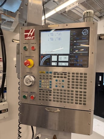 Haas #VM-6, Vertical Machining Center, 3-Axis, 64" X, 32" Y, 30" Z, 64" x 28" Table, 30 HP, 12000 RPM, CAT40 - Image 3