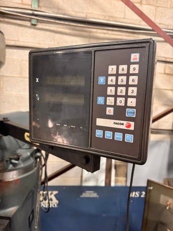 Maximart #2VS, Vertical Milling Machine, 9" x 49" table, 32.9" X, 12" Y, 5" quill travel, 15-3/4" vertical - Image 3