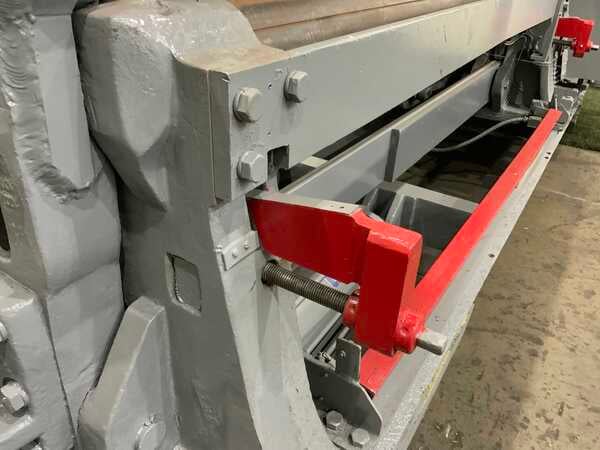 8' x 1/2" Bertsch #9, plate bending roll, 10" roll diameter, vari-speed, 3-roll drive, air drop, motorized - Image 5