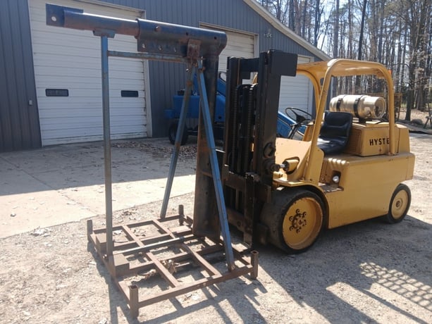 15000 lb. Hyster #S150A, Forklift with Rigging Boom - Image 1