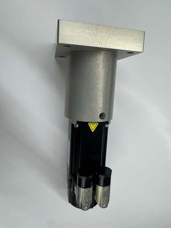 B & R Automation Servo Motor 8JSA32.E9030D200-0 - Variable 3000 RPM - Image 2
