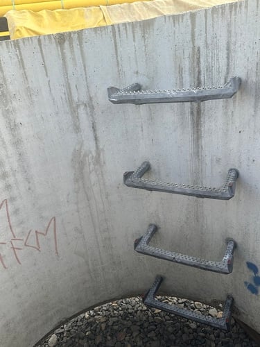 Concrete Manholes, (7) risers, (adjustable risers, (6) Base Sections, vault w/ rectangle metal top - Image 10