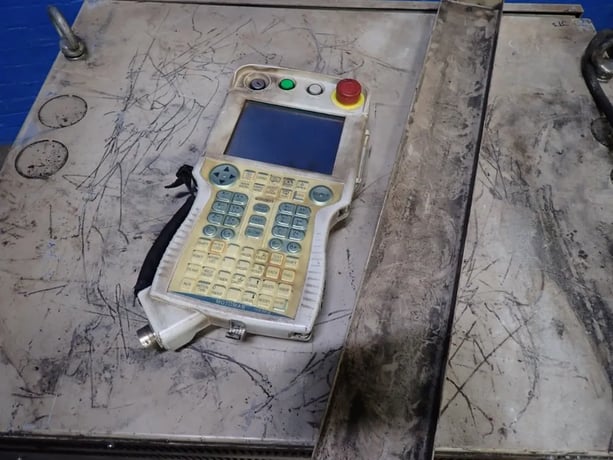 Yaskawa MH6, Electric Robot, JZRCR-YPP teach pendant (3 available) - Image 5