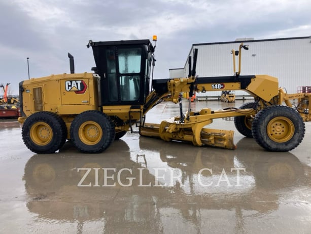 Caterpillar 140-01GC, Motor Grader, 397 hours, S/N: W9500342, 2023 - Image 6