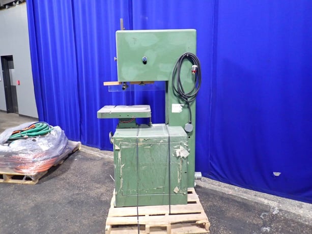 7" Powermatic #81, Vertical Band Saw, 1/8" Blade, 24" x 24" Table, 8.5" Height capacity, 2 HP, 125-600 V - Image 2